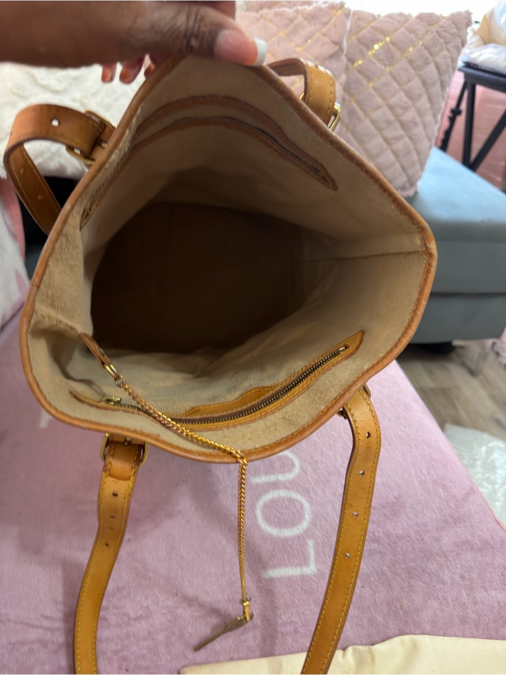 Vintage Authentic Louis Vuitton Monogram Canvas Bucket Bag - Picture 9 of 12
